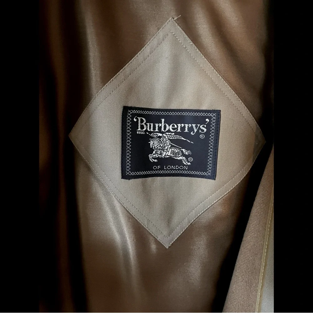 Ladies’ Burberry Trench Coat - Picture 5 of 7